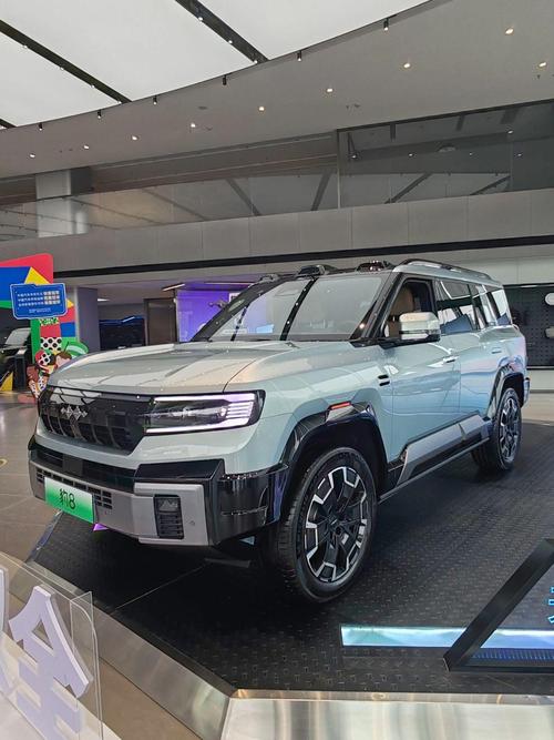 深圳99比亚迪方程豹硬派越野的爆款，英菲尼迪35周年与你共成长